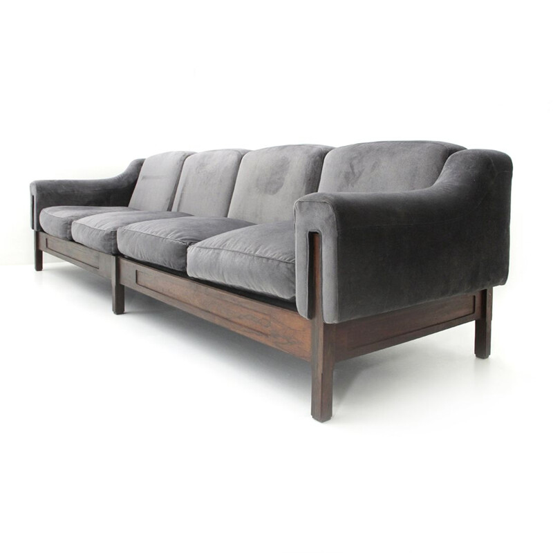 Italian 4-seater sofa in velvet by Ipar