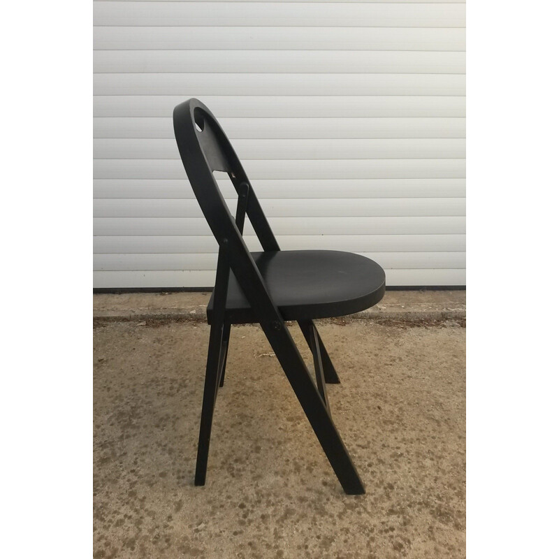 Suite de 4 chaises pliantes vintage noires "B 751" par Thonet