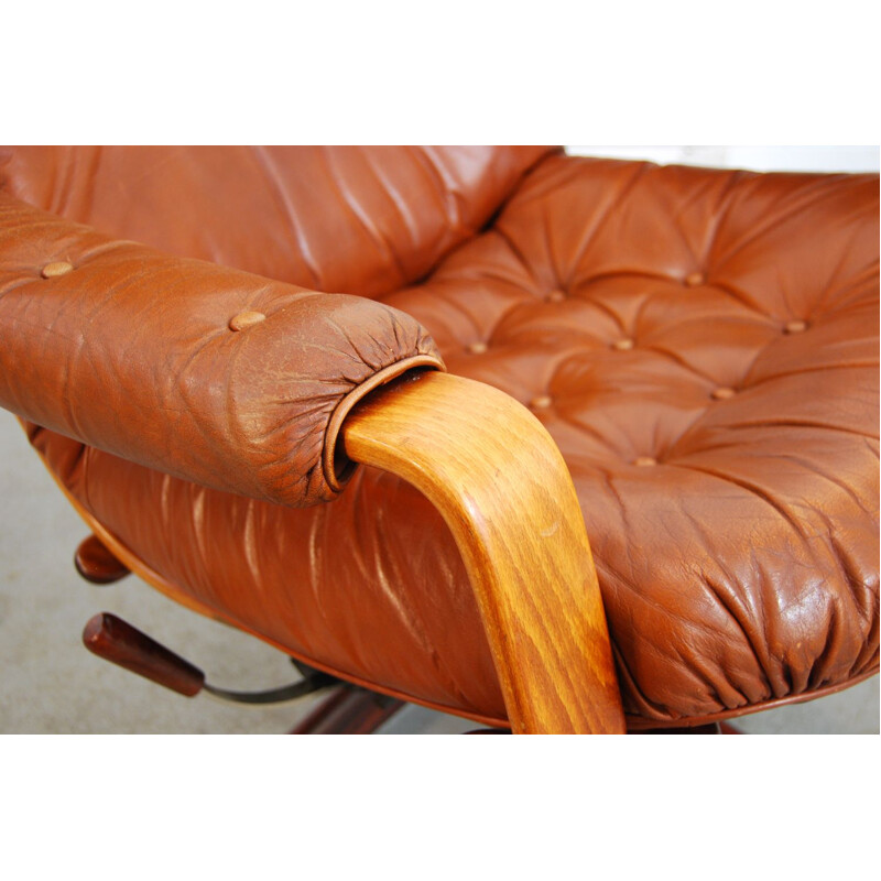 Vintage Chair in brown leather by Göte MÖBEL