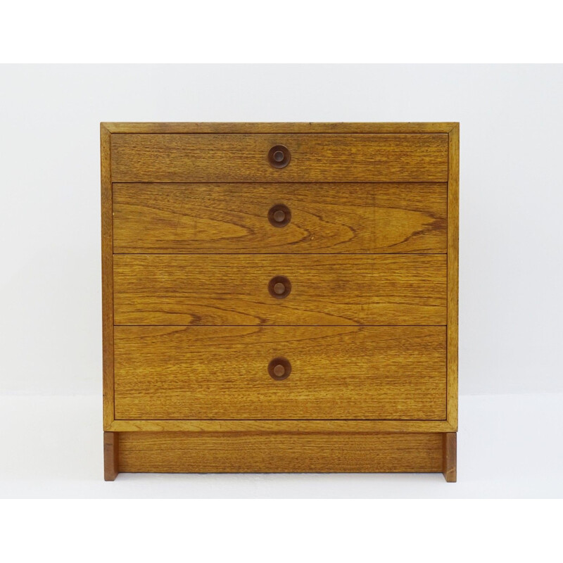 Scandinavian Vintage dresser in oak by Karl Anderson for Borge Mogensen