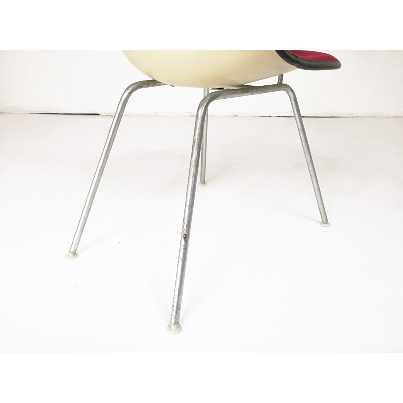 Vintage red chair DSX by Charles & Ray Eames for Herman Miller