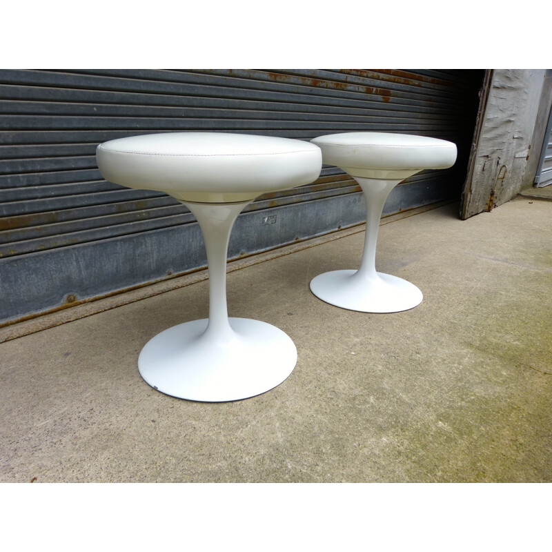 Pair of Tulip stools, Eero SAARINEN - 1970s