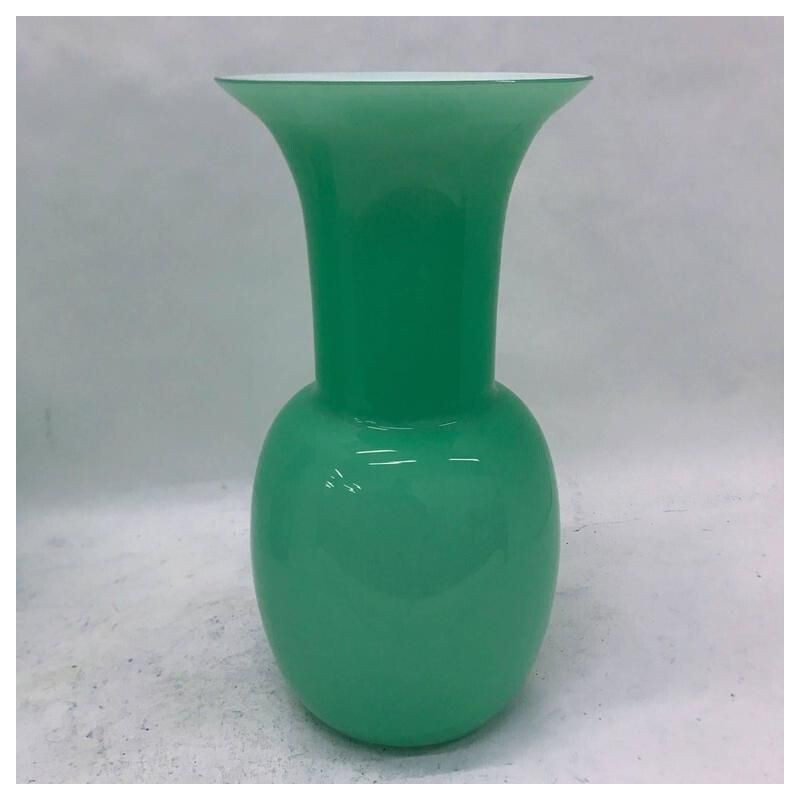 Set of 2 vintage green vases in Murano glass