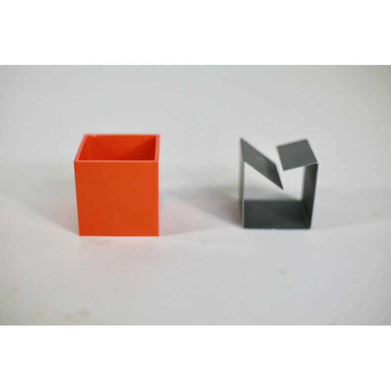 vintage orange ashtray by Bruno Munari for Danese Milano 