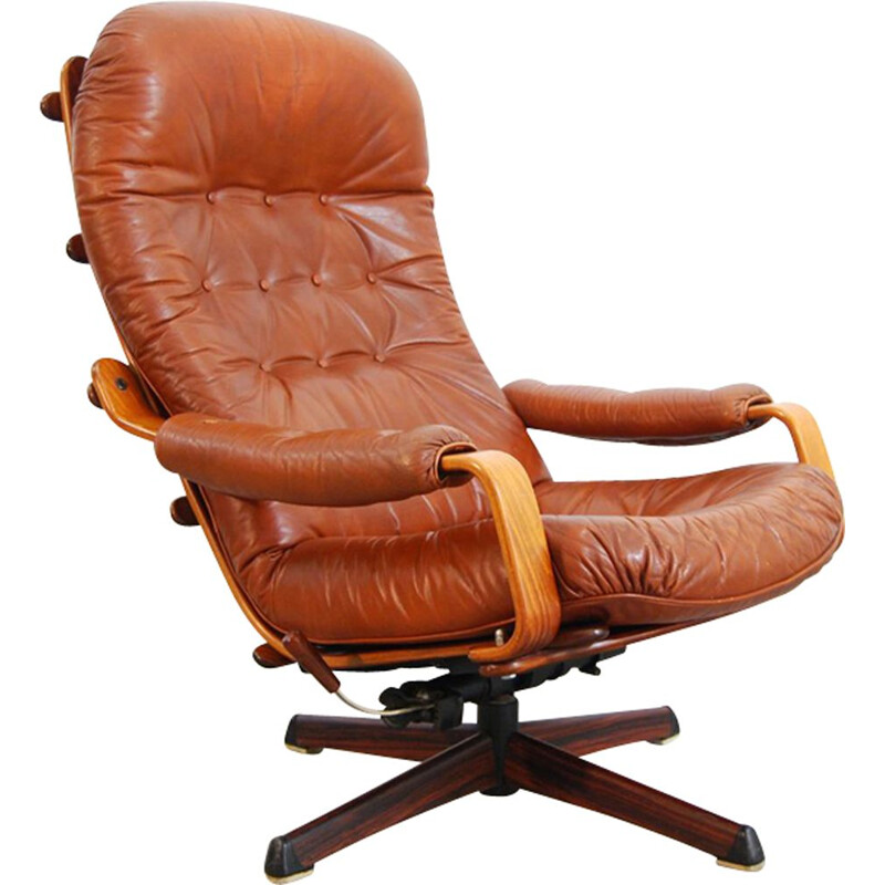 Vintage Chair in brown leather by Göte MÖBEL