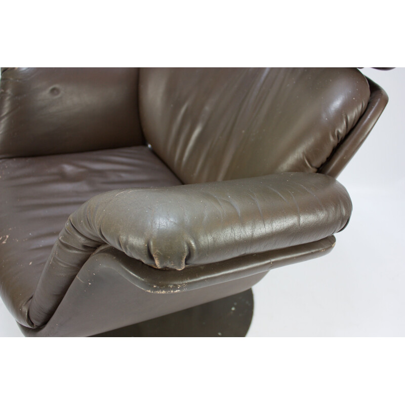 Vintage Tulip armchair by Pierre Paulin for Artifort