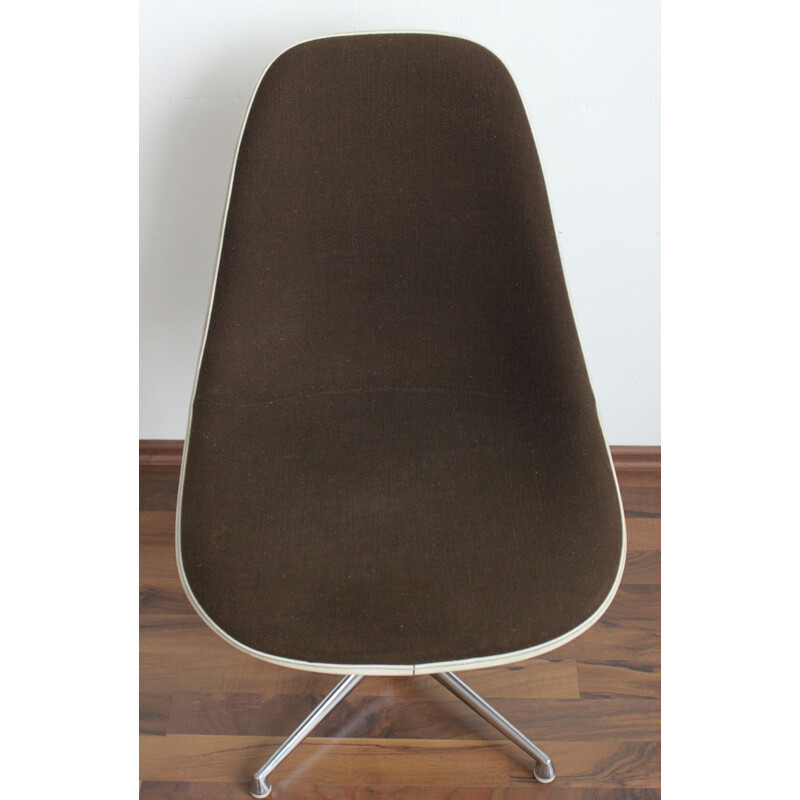 Vintage side shell fiberglass chair by Eames for Vitra
