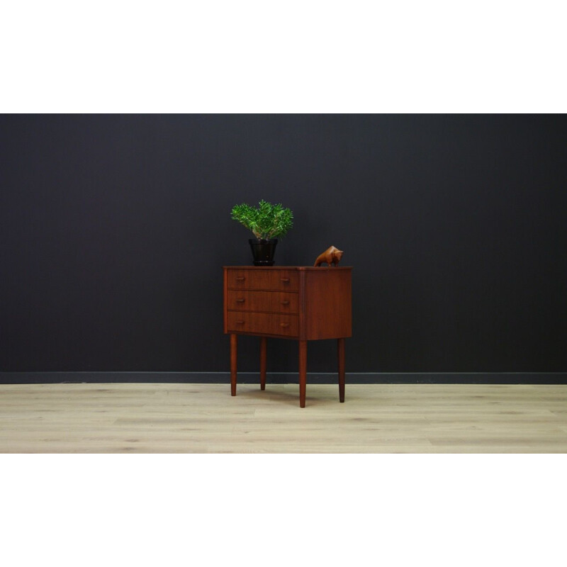 Vintage danish cabinet in teak 