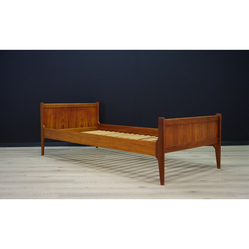 Vintage danish bed in bright teak wood