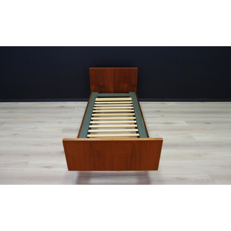 Vintage scandinavian bed in teak by H. Wegner