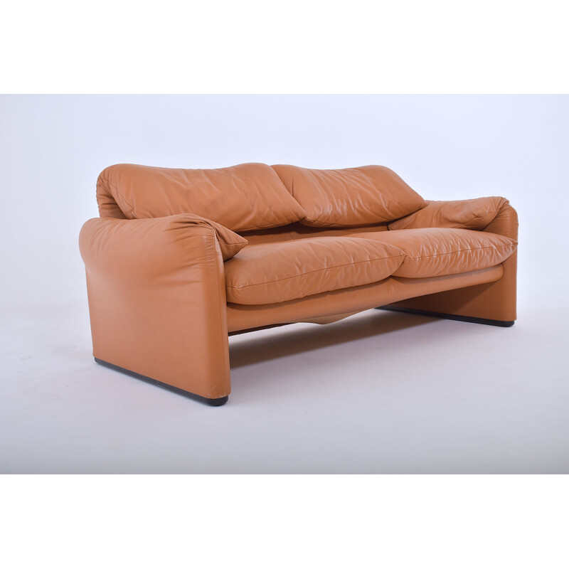 Vintage 2-seater sofa in leather by Vico Magistretti for Cassina