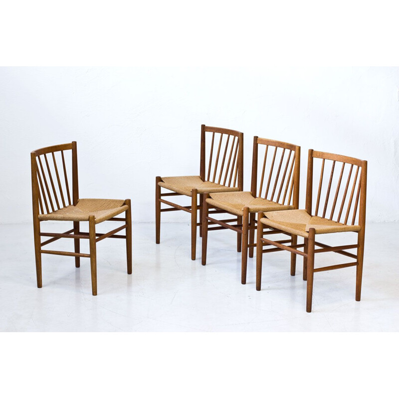 Set of 4 Vintage Chairs by Jørgen Baekmark for FDB furniture