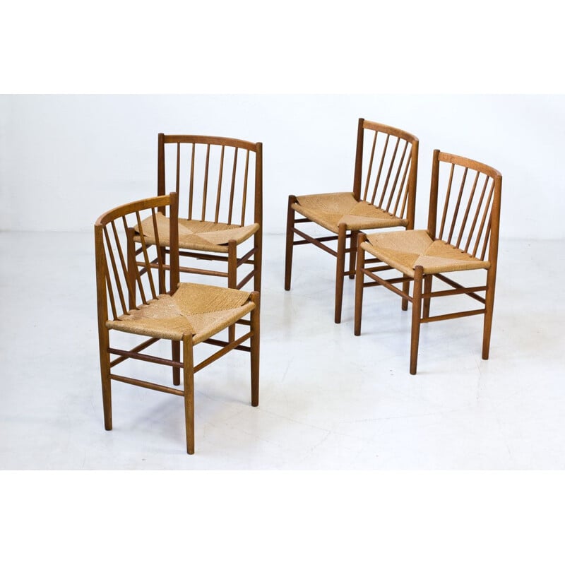 Set of 4 Vintage Chairs by Jørgen Baekmark for FDB furniture