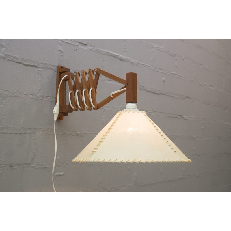 Vintage teakhouten schaar wandlamp van Temde, Zwitserland 1960