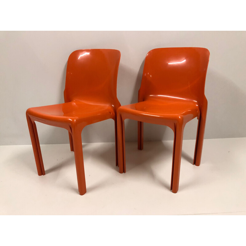 Set of 2 vintage orange chairs "Selene" by Vico Magistretti for Artemide