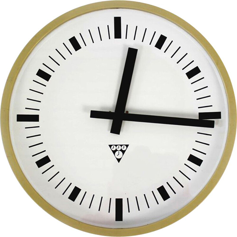 Vintage factory clock from Pragotron