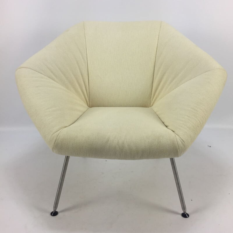 Fauteuil Cocktail vintage avec pieds en métal et tissu