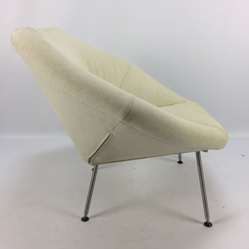 Vintage Cocktail Armchair with feet in metal and fabric