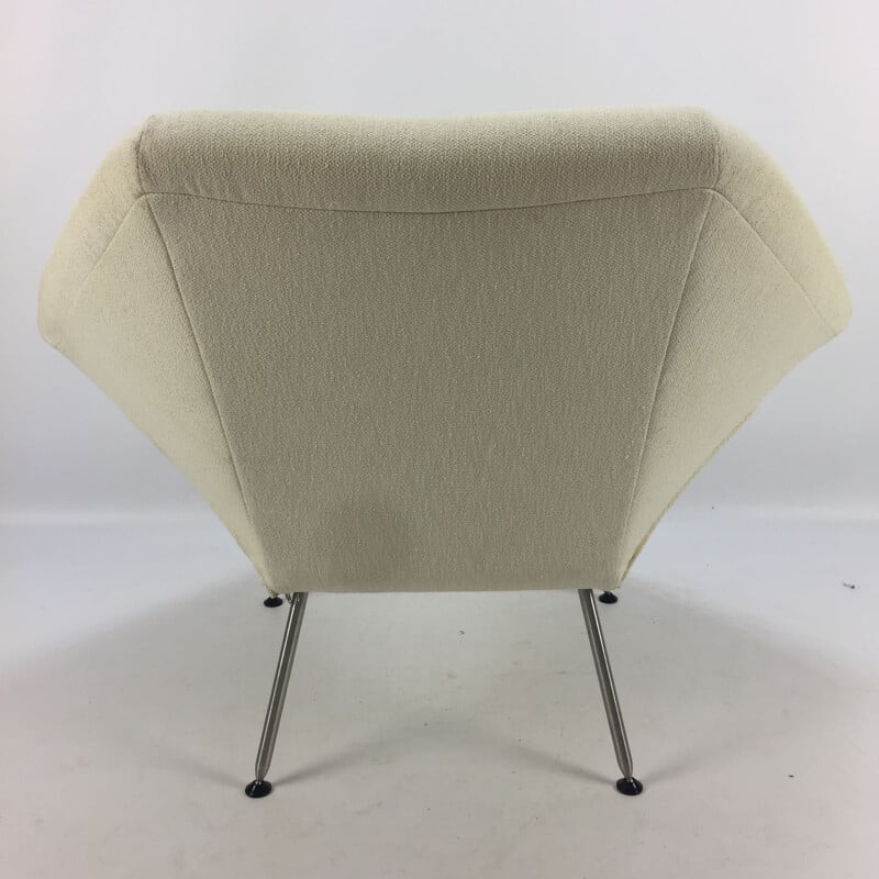 Vintage Cocktail Armchair with feet in metal and fabric