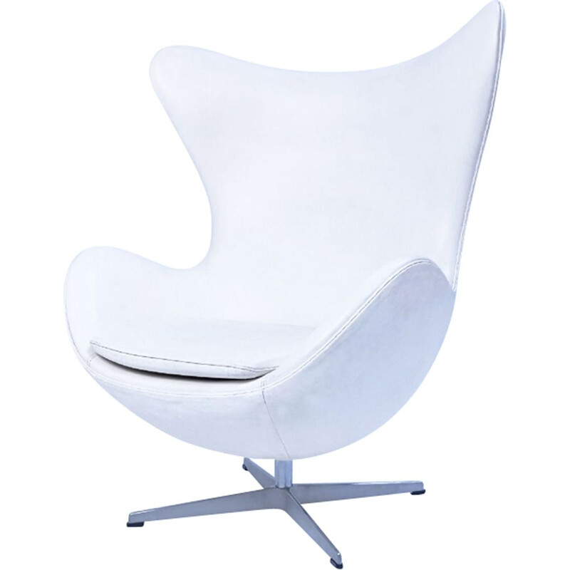 Vintage "Egg" chair  by Arne Jacobsen for Fritz Hansen