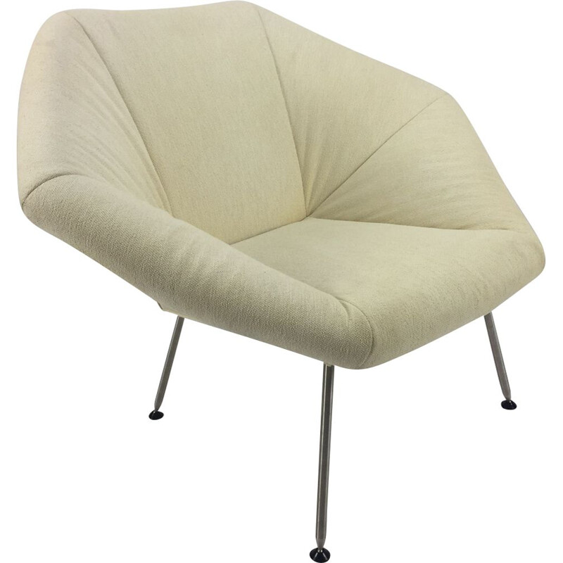 Fauteuil Cocktail vintage avec pieds en métal et tissu