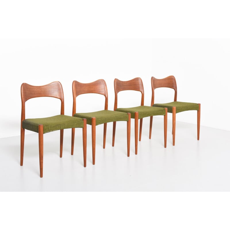 Set of 4 scandinavian chairs in teak and green fabric, Arne HOVMAND-OLSEN - 1950s