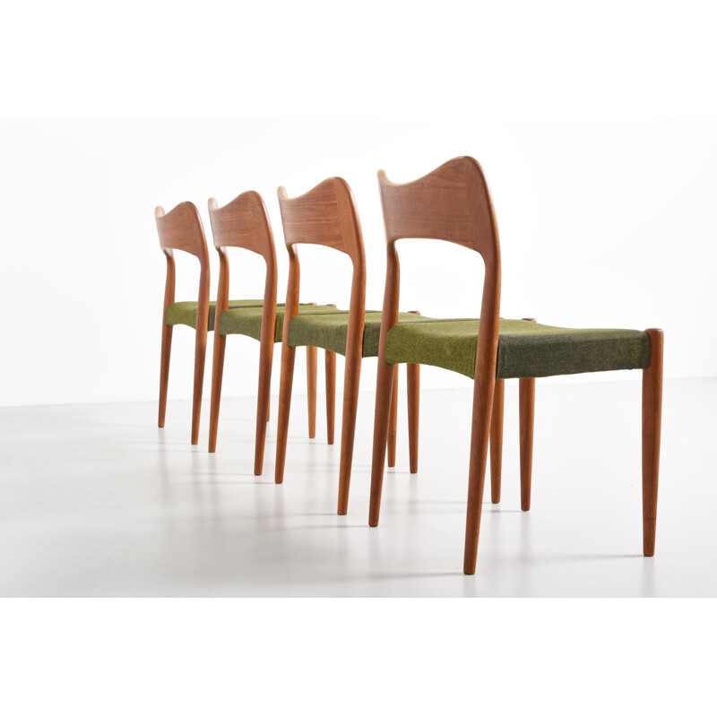 Set of 4 scandinavian chairs in teak and green fabric, Arne HOVMAND-OLSEN - 1950s