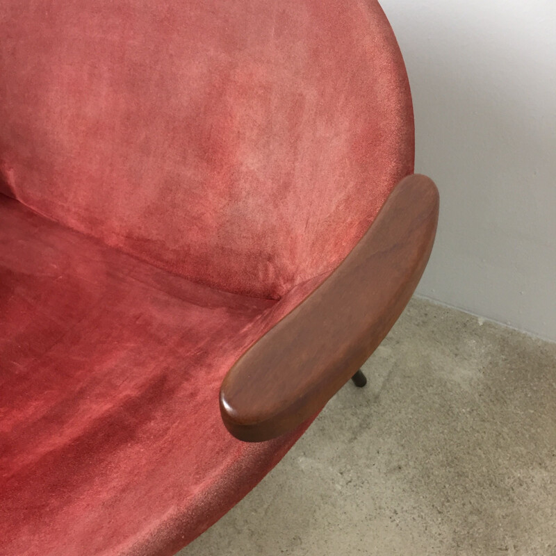 Vintage "Balloon" easy chair in leather by Hans Olsen for LEA