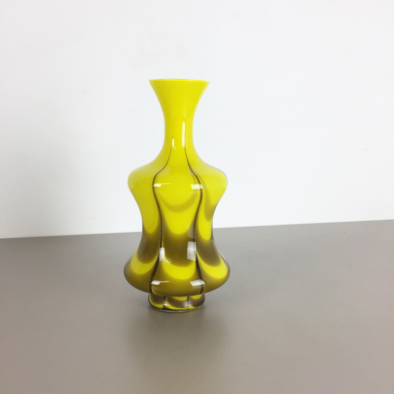 Vaso italiano giallo vintage di Opaline Firenze