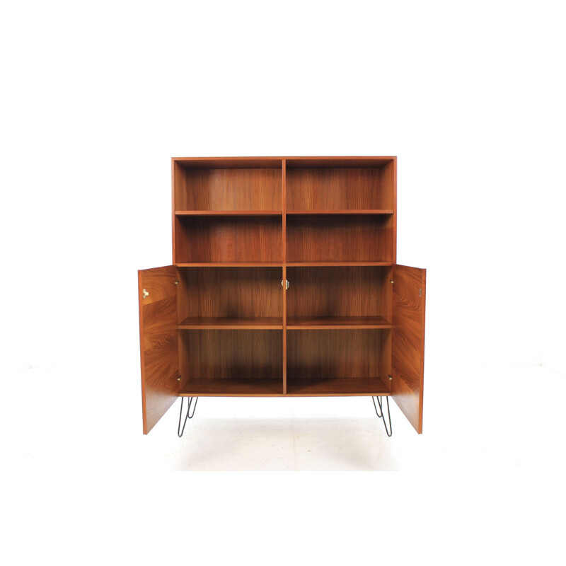 Vintage Danish bookcase in teak