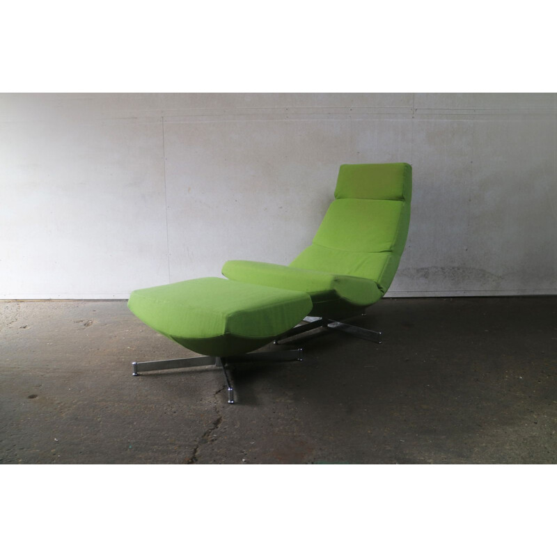 Chaise longue vintage pivotante couleur vert et repose-pieds