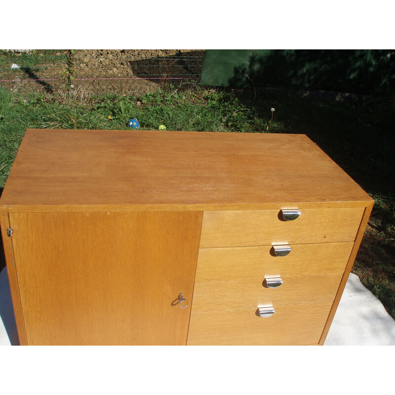 Swiss vintage chest of drawers in solid oak