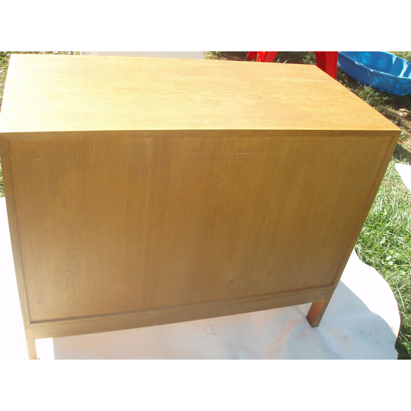 Swiss vintage chest of drawers in solid oak