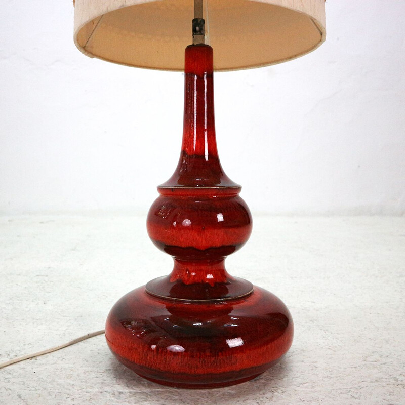 Lampadaire vintage en forme de vase rouge 