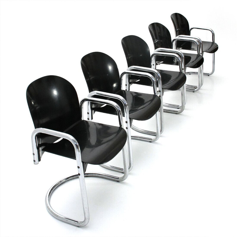 Set of 5 Dialogo chromed dining chairs by Tobia Scarpa for B&B Italia