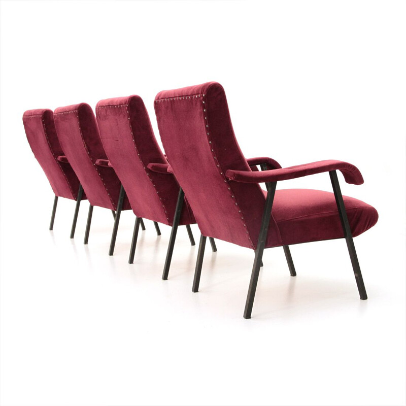 Suite de 4 fauteuils vintage italiens en velours rouge