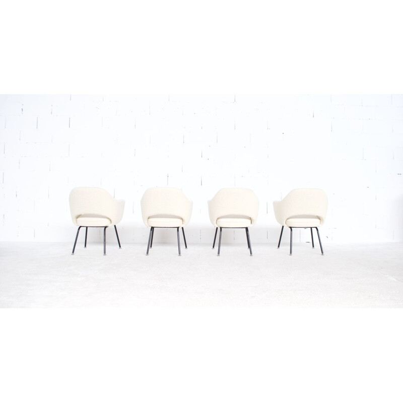 Set of 4 vintage armchairs "Executive" by Eero Saarinen for Knoll International