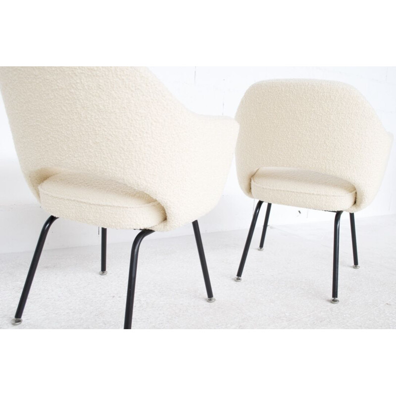 Set of 4 vintage armchairs "Executive" by Eero Saarinen for Knoll International