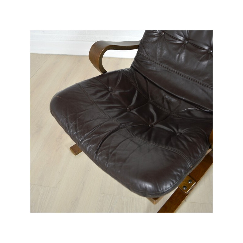 Paire de fauteuils Siesta en cuir marron et bois, Ingmar RELLING - 1960