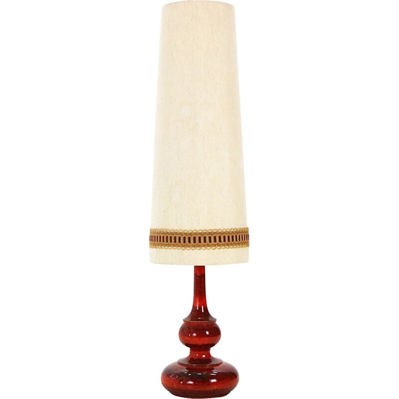 Vintage red vase-shaped floor lamp