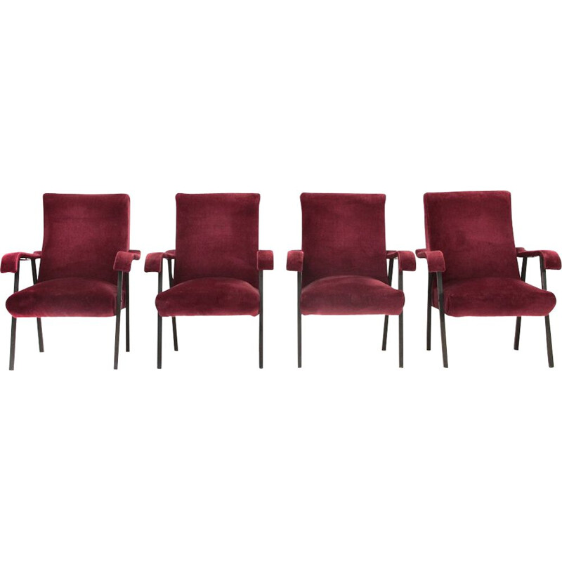 Suite de 4 fauteuils vintage italiens en velours rouge