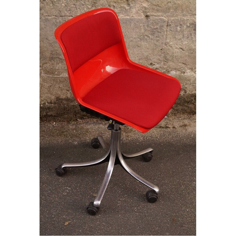 Chaise vintage en plastique rouge par Borsani