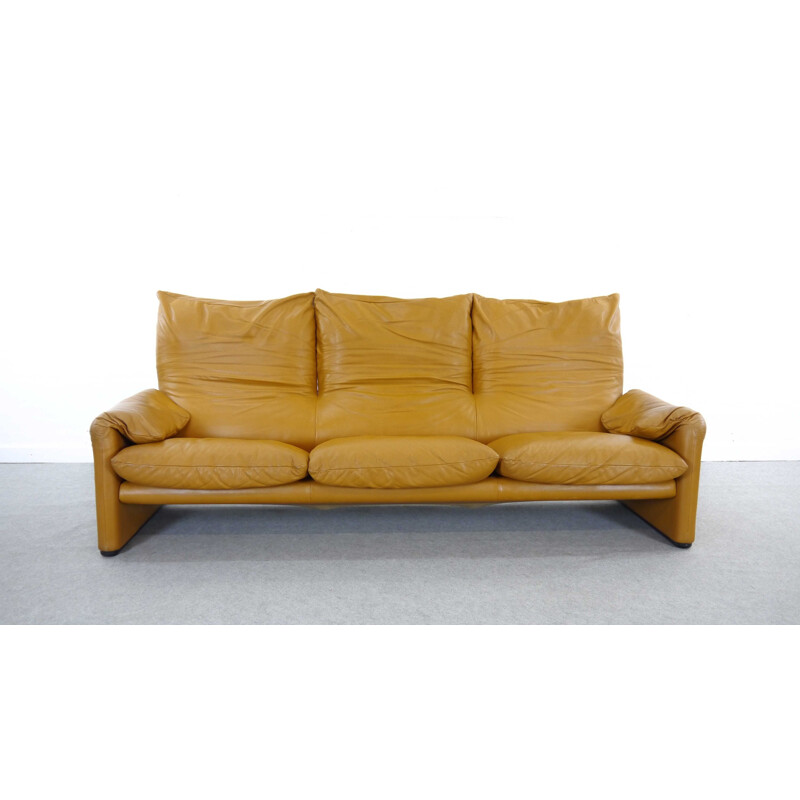 Vintage 3-seater sofa Maralunga in cognac leather by Vico Magistretti for Cassina