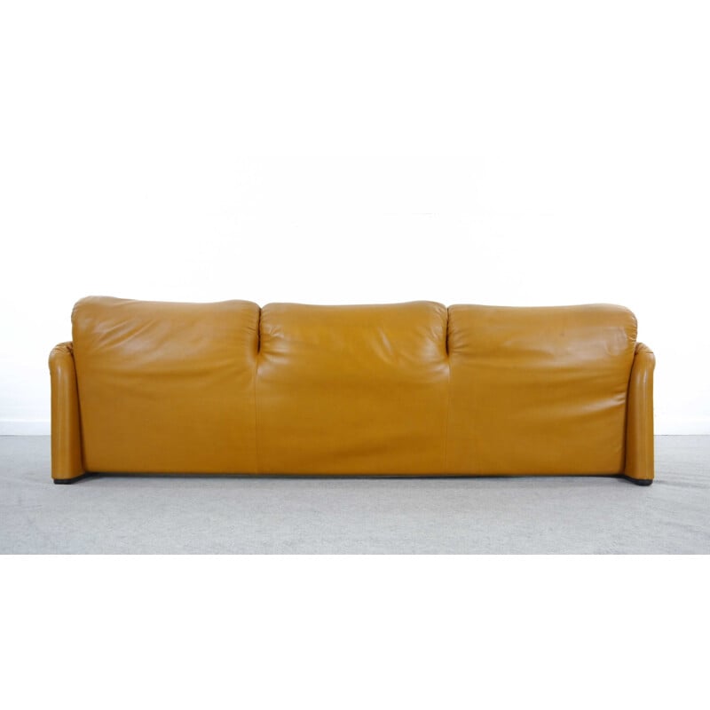 Vintage 3-seater sofa Maralunga in cognac leather by Vico Magistretti for Cassina