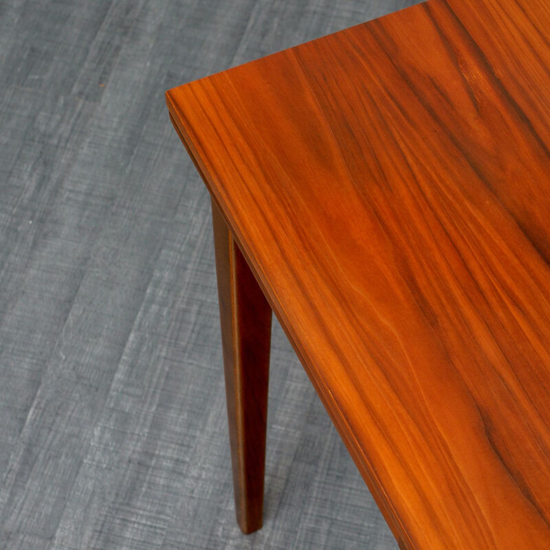 Vintage extendable dining table in walnut