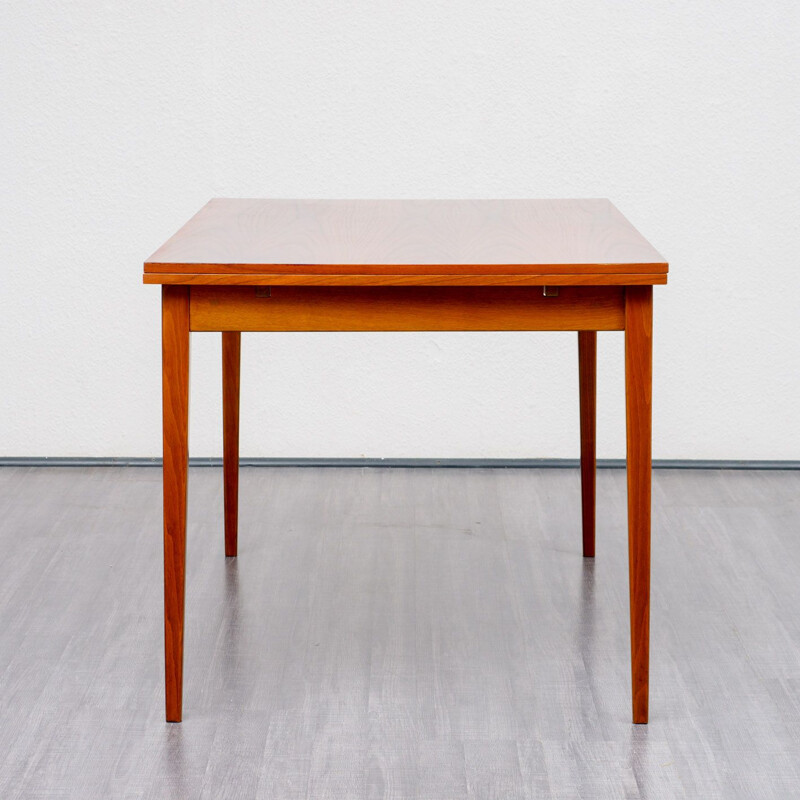 Vintage extendable dining table in walnut