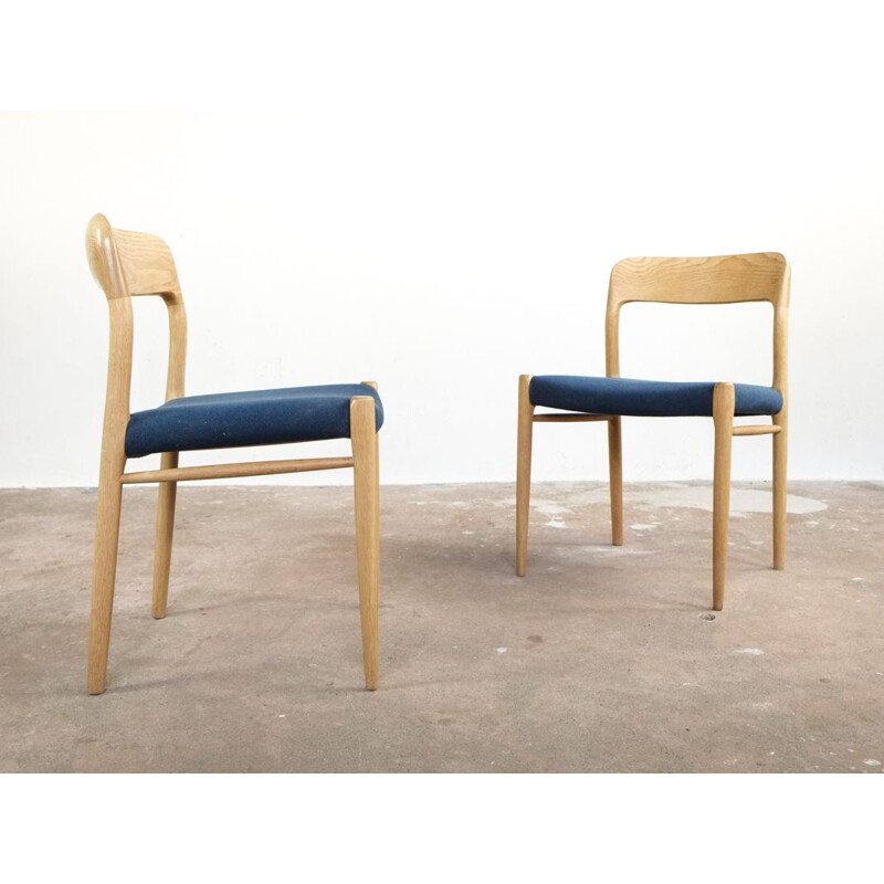 Set of 4 vintage Scandinavian chairs in oak by Møller