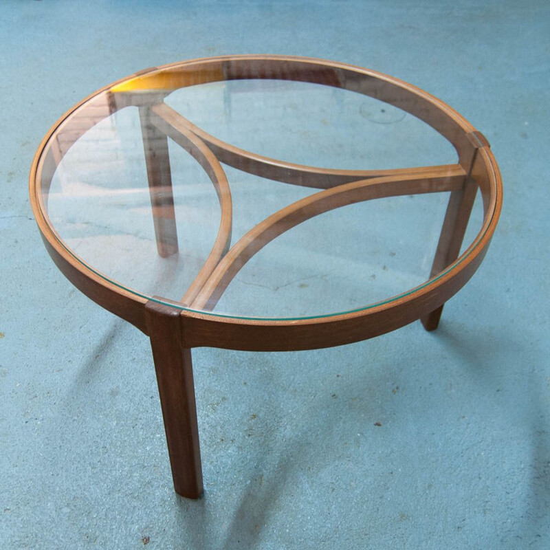 Vintage tripod coffe table in glass