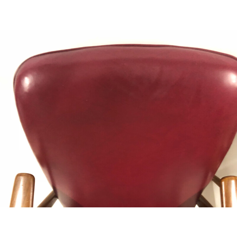 Set of 2 vintage burgundy armchairs by Louis van Teeffelen for WéBé