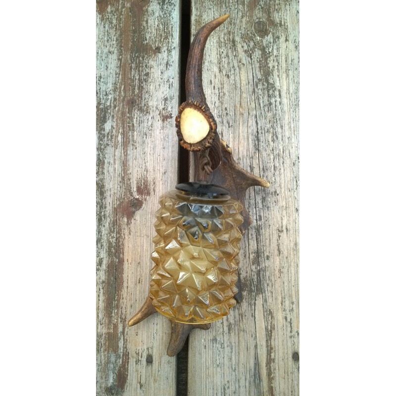 Vintage wandlamp in elandenhout en amberkleurig glas
